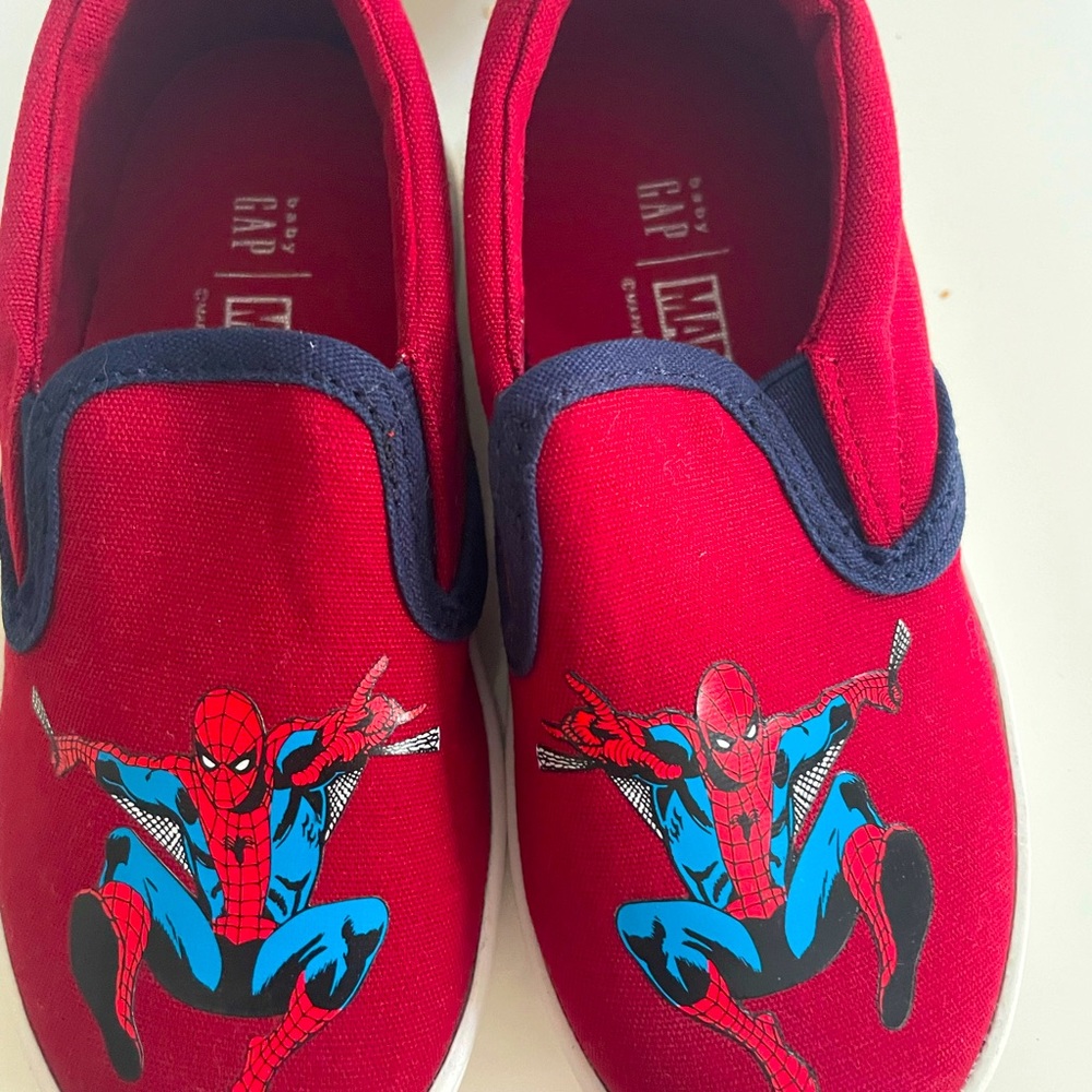 NWT Gap Kids Spider-Man slip ons size 9